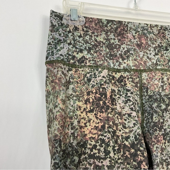 Fabletics Define Powerhold High Waisted 7/8 Leggings Size Medium - Picture 2 of 8